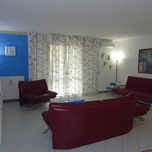 https://la-martlona.riccione-hotels.org