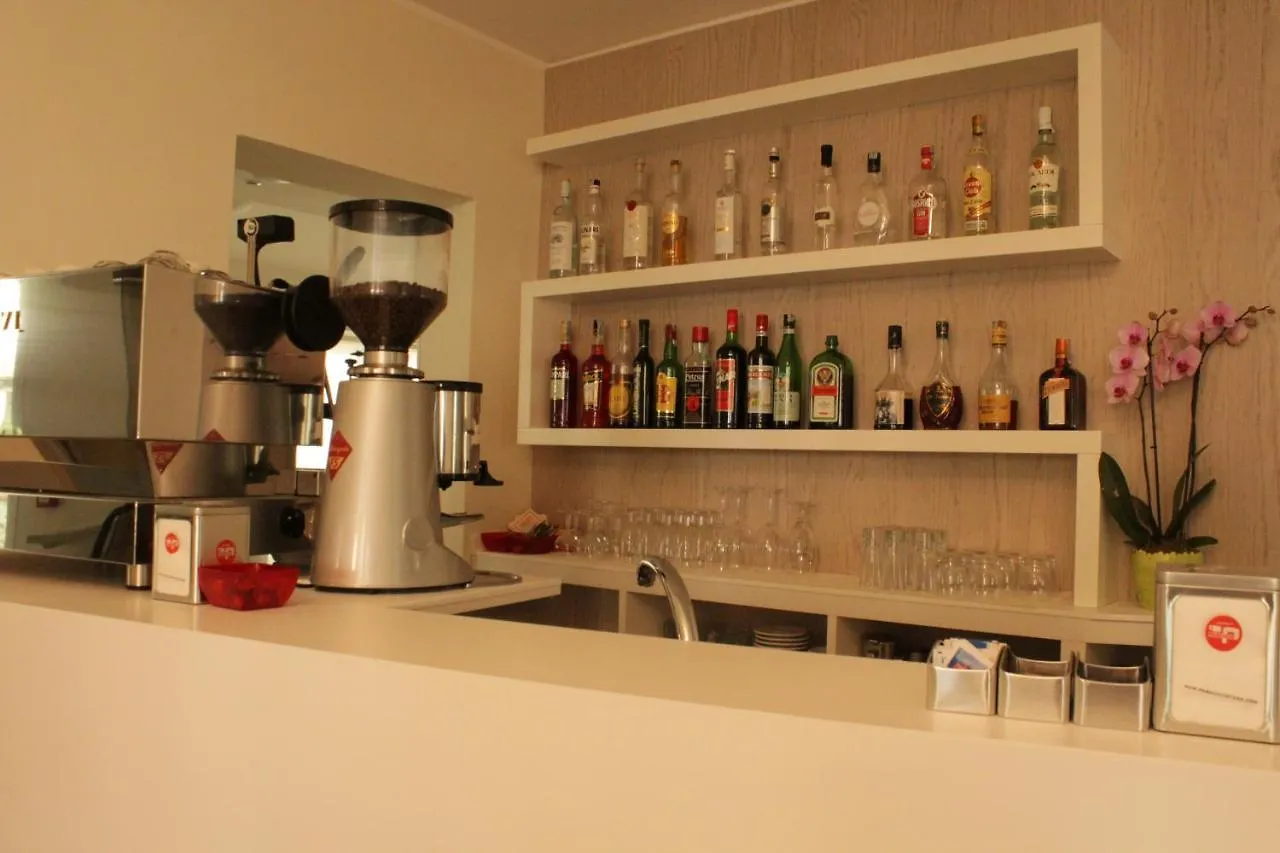 Hotel Clara Riccione Italia
