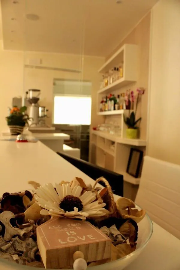 Hotel Clara Riccione 3*,  Italia