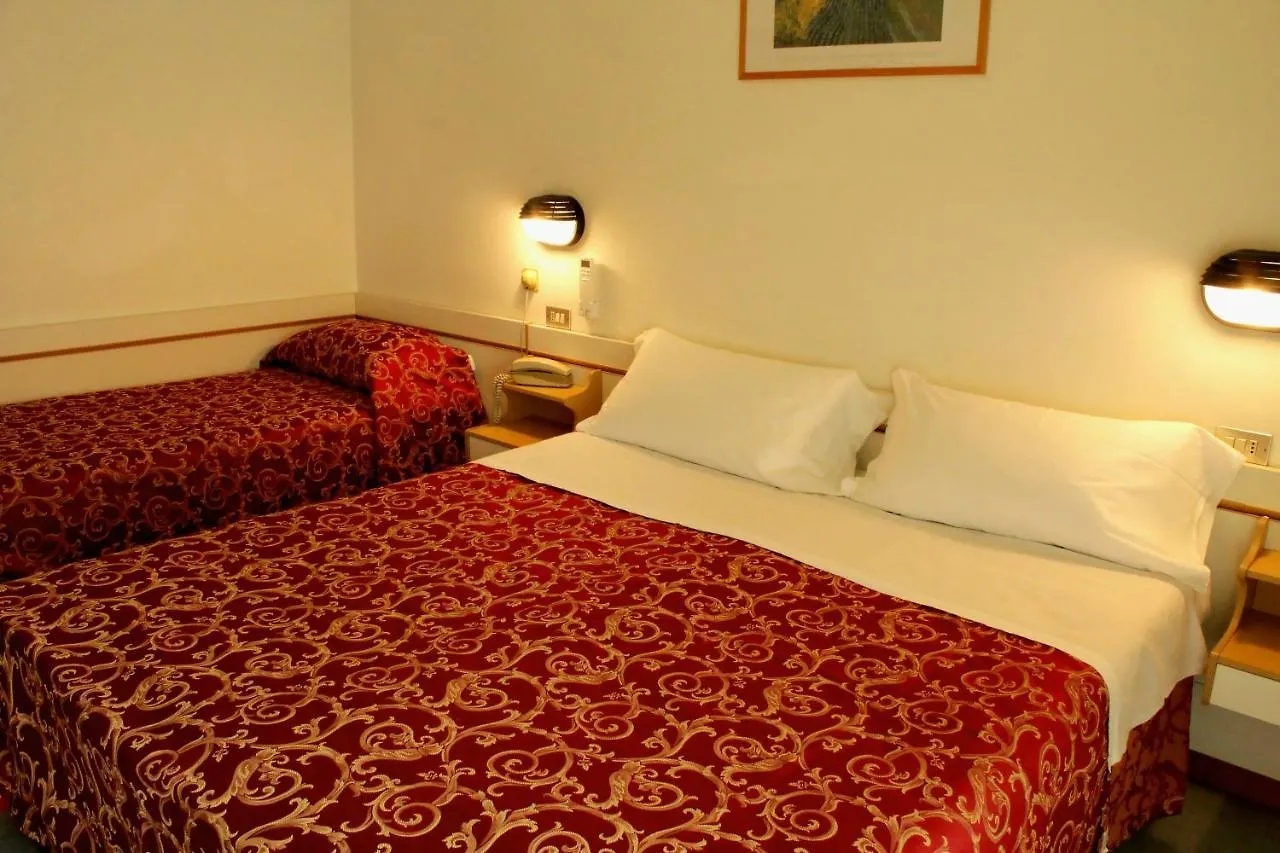 ***  Hotel Clara Riccione Italia