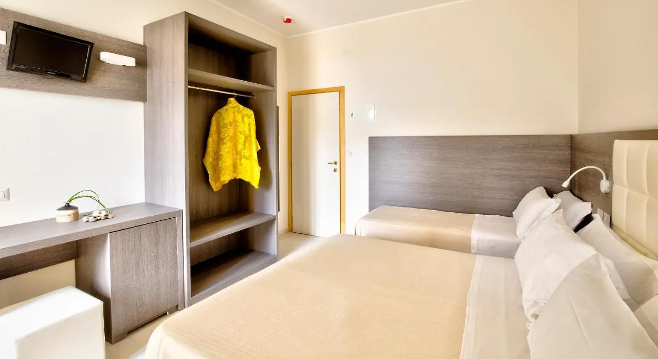 ***  Hotel Clara Riccione Italia